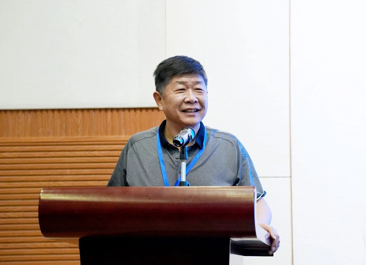 上海大學(xué)胡慶夕教授